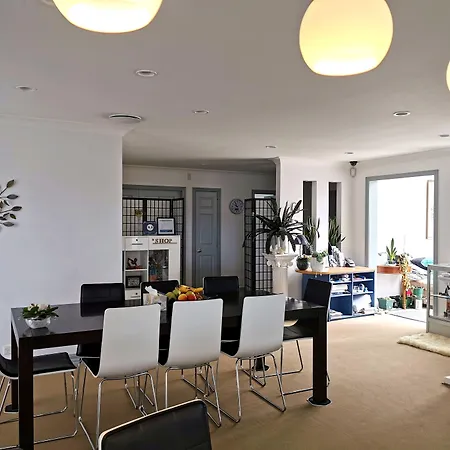 Lush & Co Auckland Bed & Breakfast-3